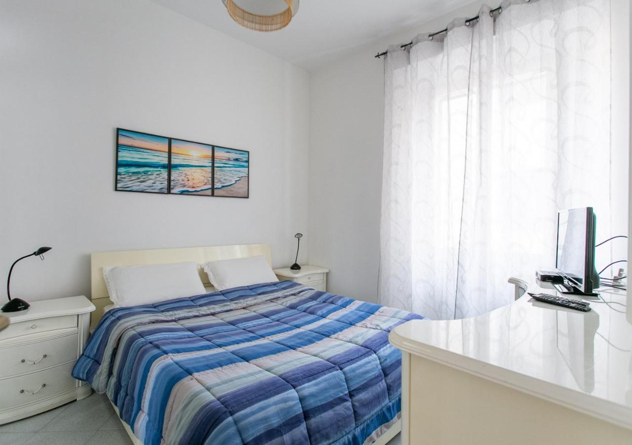 B-House Appartement Porto Santo Stefano  Buitenkant foto