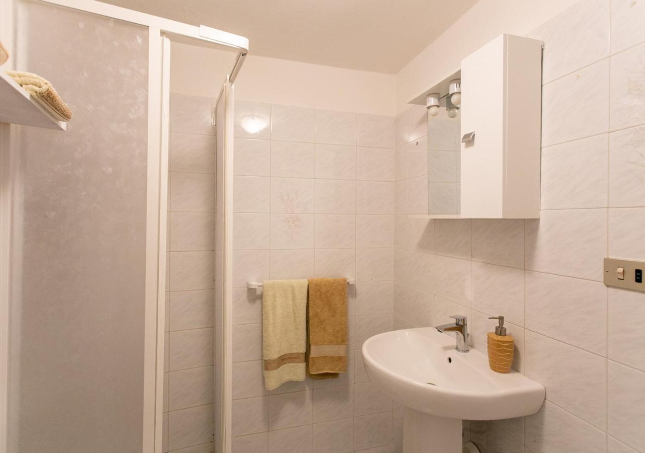 B-House Appartement Porto Santo Stefano  Buitenkant foto